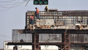 Indore News:एक साल में बनेगा सत्यसांई चौराहे का फ्लायओवर, सौ साल तक मजबूत रहेगा – Indore News Hotel Demolished At Sathya Sai Square For Flyover Construction