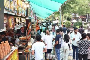 Indore News:इंदौर में 50 प्रतिशत पर्यटक आना कम, सूने हुए बाजार, धंधा हुआ आधा – Indore News Global Conflict Hits 56 Dukan Market