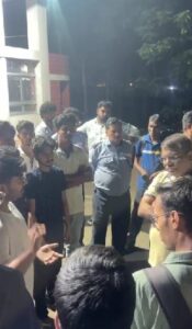 Bhopal News:rgpv में छिपकली कांड के बाद खाने का संकट, कैंटीन बंद, टिफिन पर रोक से भड़के छात्र, किया प्रदर्शन – Bhopal News: Food Crisis At Rgpv Following ‘lizard Incident’—students Outraged By Canteen Closure And Ban On T