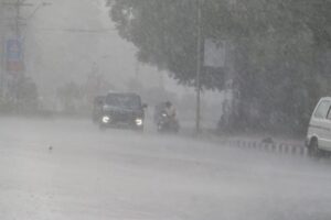 Mp Weather Today:मध्य प्रदेश में नया सिस्टम एक्टिव, अगले 3 दिन तूफान-बारिश का रहेगा असर, 34 जिलों में अलर्ट – Mp Weather Today: New Weather System Active In Madhya Pradesh; Storms And Rain Expected Over The Next 3 Days;