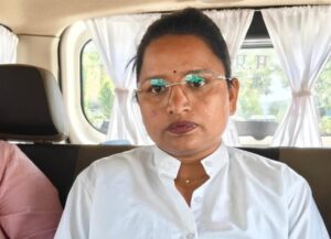 Indore:सड़क निर्माण की फाइल आगे बढ़ाने के लिए महिला उपयंत्री ने मांगी पंद्रह हजार की घूस, रंगे हाथों पकड़ा – Indore: A Female Sub-engineer Demanded A Bribe Of Fifteen Thousand Rupees To Move The Road Construction File F