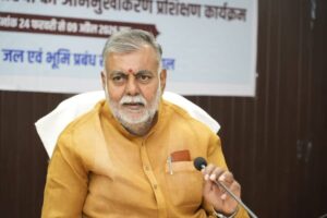 Mp News:नवागत अफसरों को मंत्री प्रहलाद पटेल की सीख, बोले-“तीन साल में दिखे बदलाव का असर” – Mp News: Minister Prahlad Patel’s Advice To New Officers, Said- “the Effect Of Change Can Be Seen In Three Yea