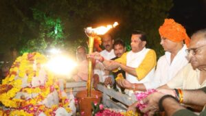 शहीद ज्योति से जगमगाया समाधि स्थल, आज होगा ‘खूब लड़ी मर्दानी’ महानाट्य और भव्य कवि सम्मेलन