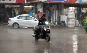 Mp Weather:भोपाल समेत कई जिलों में आंधी-बारिश,35 जिलों में सिस्टम एक्टिव,15 से 18 जून के बीच मानसून की एंट्री – Mp Weather: Storms And Rain In Several Districts Including Bhopal; Weather System Active Across 35 Districts;