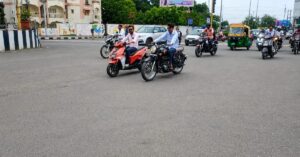 Bhopal News:आदेश पर आदेश फिर भी नहीं सुधरे बाइक सवार,हेलमेट नहीं पहनने पर 5 महीने में 10 हजार से ज्यादा चालान – Bhopal News: Despite Repeated Orders, Motorcyclists Have Not Mended Their Ways; Over 10,000 Challans Issued In