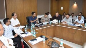 अमृत 2.0 में लापरवाही पर सख्त कार्रवाई:आयुक्त बोले-15 दिन में सुधार नहीं तो कॉन्ट्रेक्टर होंगे ब्लैकलिस्ट – Strict Action Against Negligence Under Amrut 2.0: Commissioner Warns Contractors Will Be Blacklisted If There