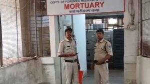 प्रसिद्ध नेफ्रोलॉजिस्ट के बेटे ने की आत्महत्या, नौकरी छूटने के बाद से अवसाद में था घर का इकलौता चिराग – Renowned Nephrologist Son Commits Suicide Suffering From Depression After Losing Job